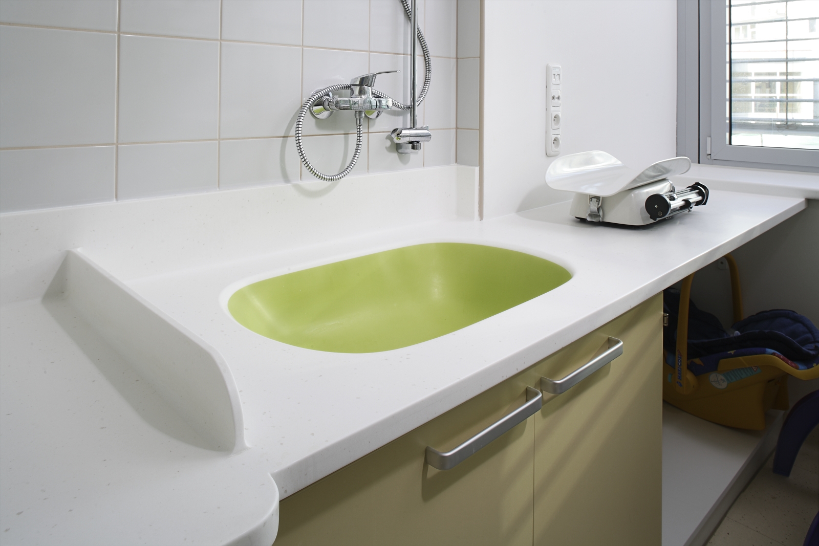 Hi-Macs vs Corian – Which Solid Surface Material Reigns Supreme?